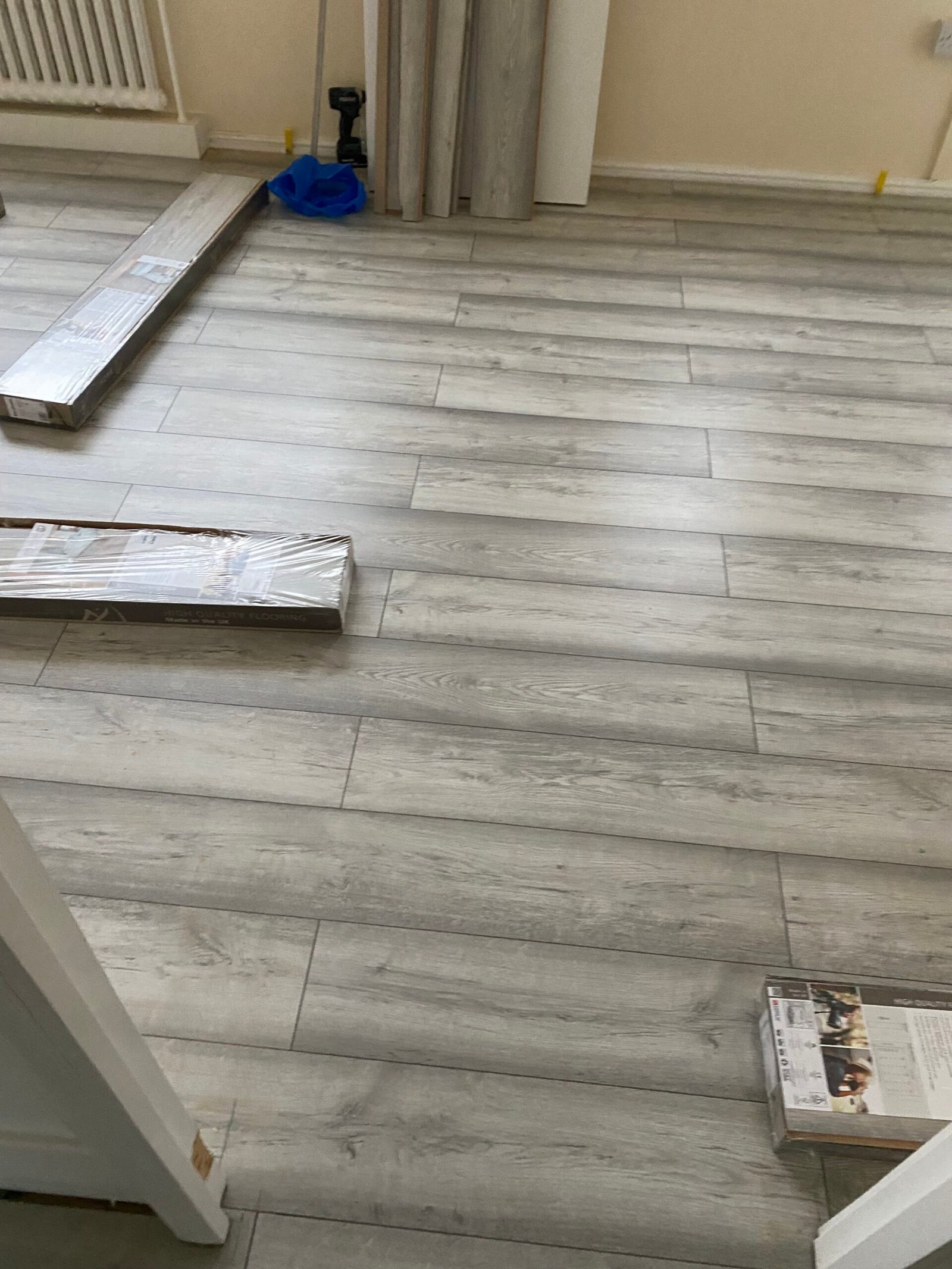 installation flooring viny